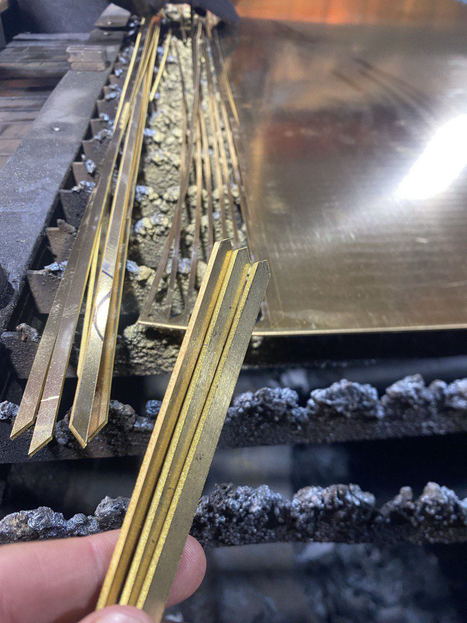 Услуги лазерной резки латуни 2мм